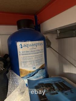 Aquaspray Pro 60L Battery-Operated Water Spray Tank with Brush and Pole