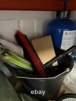 Aquaspray Pro 60L Battery-Operated Water Spray Tank with Brush and Pole