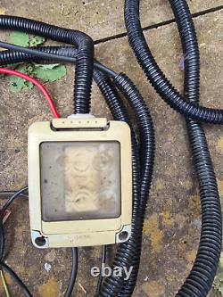 Pure Water Pole Fed FloJet pump and Varistream Analogue Controller with wiring