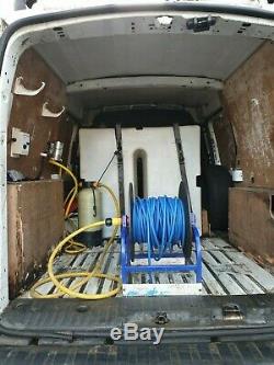Renault Kangoo maxi van with water fed pole window cleaning system