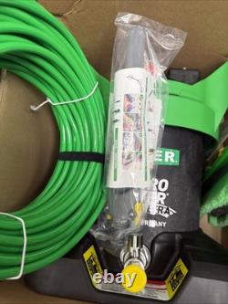 UNGER UNLK1 Water-Fed Window Cleaning System, Blk/Grn Missing Pole See Photo Read