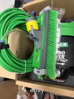 UNGER UNLK1 Water-Fed Window Cleaning System, Blk/Grn Missing Pole See Photo Read