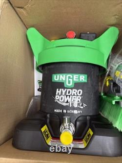 UNGER UNLK1 Water-Fed Window Cleaning System, Blk/Grn Missing Pole See Photo Read