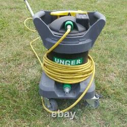 Unger hydropower pure water window cleaning system with 20ft telescopic pole
