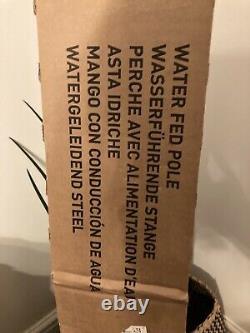 Unger nlite one Carbon 43ft window cleaning pole CT121 (brand New In Box)