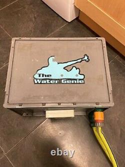 Water Genie Box, Sureflo Pump 100psi, Digital Flow Controller, New battery 12v