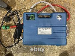 Window cleaning Or Chemical water fed pole pump box with charger