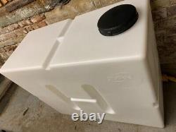 650 Litre Droite Réservoir D'eau Baffled Parfait Pour Le Nettoyage De Fenêtre Et Le Valeting De Voiture