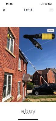 Brosse de nettoyage de fenêtres et de gouttières de 4 m avec embout de jet de gouttière et distributeur de savon