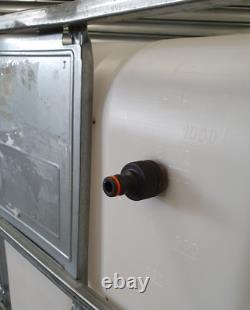 Cuve IBC de 1000 litres pour le nettoyage des vitres avec perche alimentée en eau, pompe de transfert et buse