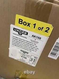 Kit de nettoyage à l'eau pure Unger sans perche télescopique ni tête de brosse, neuf dans la boîte.