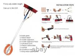 Kit de nettoyage de fenêtres avec perche télescopique extensible de 8 m (26 ft), équipée d'une brosse alimentée en eau.