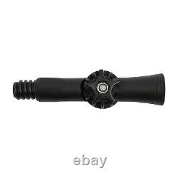 Outil de nettoyage à brosse avec poteau alimenté en eau de 26 pieds pour nettoyer les fenêtres et les panneaux solaires.