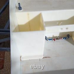 Réservoir d'eau de nettoyage de vitres personnalisé de 325L pour une personne dans un petit fourgon Caddy Connect Combo