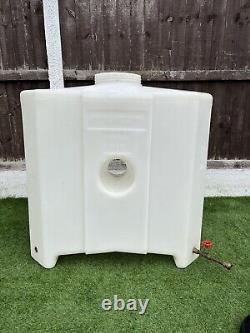 Réservoir d'eau en plastique de 250 litres à baffles pour le nettoyage des vitres, le camping et le nettoyage de voitures.