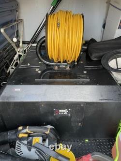 Réservoir d'eau facelift 425 litres pour nettoyage de fenêtres