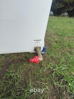 Réservoir d'eau vertical à chicanes de 650 litres, parfait pour le nettoyage de vitres et le lavage de voitures