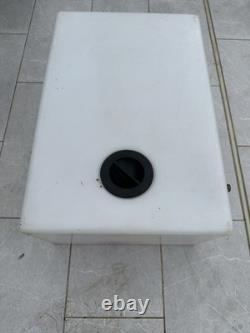 Réservoir de stockage d’eau plat de 105 L avec fenêtre pour nettoyage, camping et lavage automobile