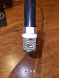 Système de chariot de nettoyage de fenêtres à alimentation en eau WFP avec télécommande sur mesure