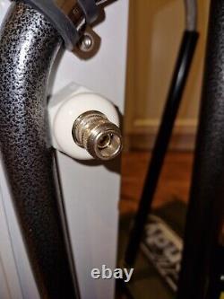 Système de chariot de nettoyage de fenêtres à alimentation en eau WFP avec télécommande sur mesure