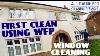 Un Premier Nettoyage À L'aide De L'eau Pure Fed Pole Nettoyage De Fenêtre Professionnel